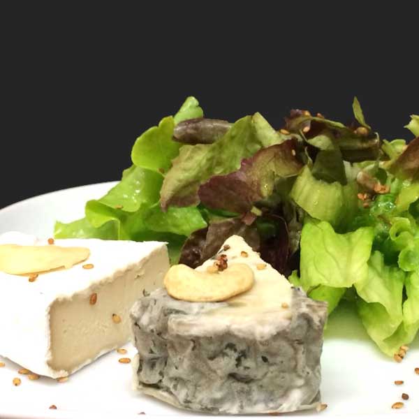 Assiette de fromages vegans - Restaurant vegan et bio à Mulhouse - AU PARADIS VEGAN